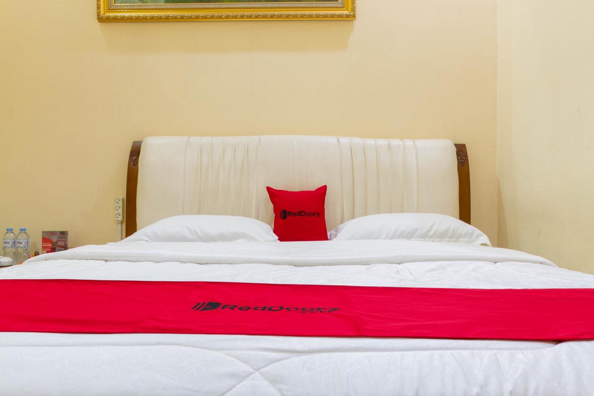 RedDoorz @ Pataruman Garut Bagian luar foto